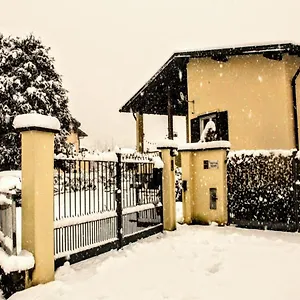 Appartement Villa Verde Bed And Breakfast, Uggiate